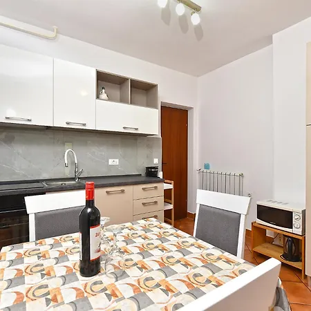 Apartment Dragica 929 *