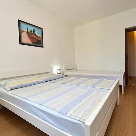 Dragica 929 Apartment