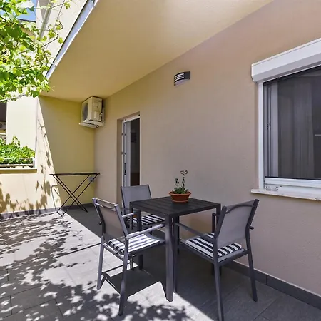 Apartment Dragica 929 Fazana