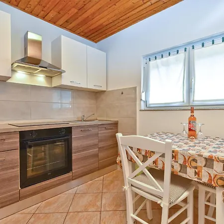 Apartment Dragica 929 *