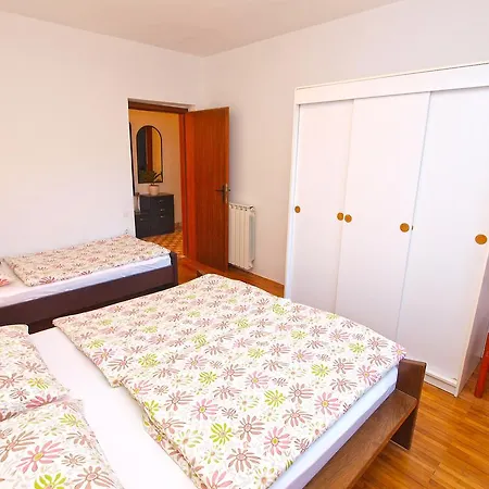 Dragica 929 Apartment