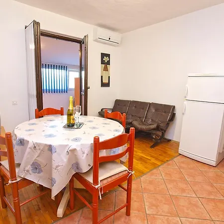 Apartment Dragica 929 Fazana