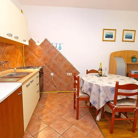 Apartment Dragica 929 *